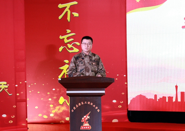 1572597877465707.jpg 杜学恒_副本.jpg